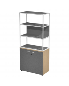 Libreria in metallo a 3 vani con struttura 20x20 mm a giorno con ripiani, base, cappello e un dietro in melaminico , sovrapposta ad un armadio basso,  completo di ante battenti con serratura. Libreria metal completa di 1 dietro in melaminico posizionabile