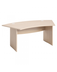 Scrivanie direzionali in materiale melaminico classe E1 con finitura antigraffio e antiriflesso. Piano sagomato di 190x96xH73cm con pratici passacavi colore alluminio. Bordo antiurto in ABS 2mm. Gambe scrivania nelle versioni tutto pannello. Piedini regol