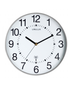 Orologio da parete con numeri grandi ben leggibili anche da lontano. Dotato di sistema di radiocontrollo con regolazione automatica dell'ora. Struttura in plastica con protezione in vetro; cornice tinta grigio metal. Non riceve in palazzi con strutture di