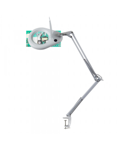 Lampada LED 7,7W inclusa garantita per 50mila ore (non sostituibile). 
Luce bianca 6200K. 
Calotta regolabile con diametro da 20cm. 
E' dotata di lenti a 3 diottrie (ingrandimenti 1.75x) senza distorsioni sui lati.
Fornita di morsetto per il fissaggio (sp