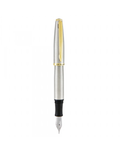 Penna stilografica con cappuccio con apertura a svitamento. Punta media, fornita in elegante astuccio.