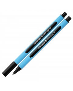Penna a sfera Slider Edge con tecnologia Viscoglide®, inchiostro ultra scorrevole e asciugatura istantanea. Fusto gommato ergonomico, triangolare per una postura rilassata della mano. 
Punta XB. Colore nero.