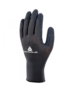 In maglia senza cuciture. 100% poliestere. Spalmatura lattice su palmo e punta delle dita. Finezza 13. Supporto : 100% poliestere. Spalmatura : lattice naturale. Categoria DPI: 2. Certificazione CE. Conformità alle norme EN ISO 21420:2020  e EN388:2016+A1