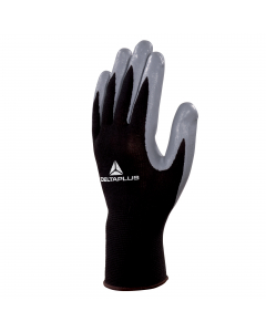 In maglia 100% poliestere. Spalmatura 100% nitrile su palmo e punta delle dita. Finezza 13. Particolarmente resistenti all' usura all'abrasione e allo strappo. Ottima destrezza. Impieghi: Manipolazione di pezzi a contatto con oli, grassi e vernici. Catego