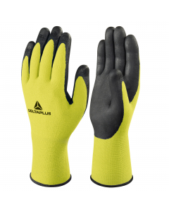 Guanto in maglia 100% poliammide/Spandex. Spalmatura in schiuma di nitrile e TPU su palmo e punta delle dita. La spalmatura rende il guanto molto flessibile, traspirante dall' ottima destrezza. Resistente all'abrasione e allo strappo.

Plus del prodotto:
