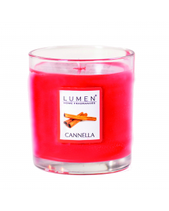Candele in bicchiere di vetro a base di cere vegetali, con stoppino in lino e cotone senza piombo. Hanno una durata di circa 40 ore.