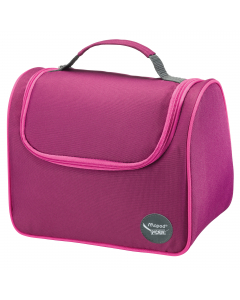 Lunch bag capiente, in grado di contenere una lunch box da 1,4l e una borraccia da 430ml. Alta protezione per alimenti sempre freschi, con fodera facile da aprie e pulire. Esterno in poliestere e interno in PEVA.