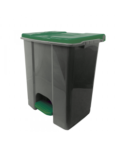 Contenitore in polipropilene plastica riciclata (minimo 70%); sistema d’apertura del coperchio in plastica; coperchi disponibili in vari colori per incentivare la raccolta differenziata; ampio pedale per utilizzo conforme al metodo HACCP; maniglia di tras