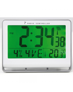 Orologio digitale da parete o da appoggio con display LCD retroilluminato. Sempre aggiornato grazie al sistema di radiocontrollo. 
Sul display selezionabile in 5 lingue (Italiano, Tedesco, Inglese, Spagnolo e Francese) è visualizzata l’ora, la data, la te