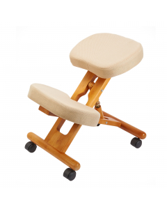 Sgabello ergonomico regolabile in altezza in legno massello con rivestimento in tessuto. Dotato di 4 ruote pivottanti. Dimensioni: L44 x P45-75 x H 61-73cm.Portata massima 95 kg. MADE IN CHINA