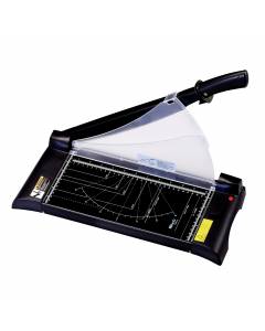 Taglierina con struttura in robusta plastica. 

Tipologia di taglierina: leva
Luce di taglio: fino a 455mm
Spessore di taglio: 1mm
Max nr. di fogli tagliabili: 10fg
Dimensioni piano: 460x175mm
Scala di misura: si - A5-A3
Blocco lama: si
Schermo di protezi