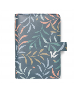 Organiser della nuova collezione Botanical di design accativante ed interni fantasia, ispirato ai colori della natura. Copertina liscia a motivi Botanical, chiusura con cinturino. Dotato di anello portapenna e tasche interne. Contiene agenda settimanale s