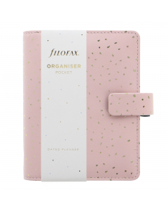 Organiser della nuova collezione Confetti di design accativante ed interni fantasia con preziosi effetti a contrasto. Copertina liscia a motivi Botanical, chiusura con cinturino. Dotato di anello portapenna e tasche interne. Contiene agenda settimanale su