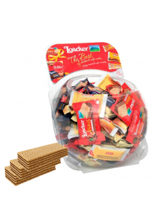 Deliziosi pasticcini di wafer assortiti con crema alla nocciola, al cioccolato, alla vaniglia, al cocco ed al caffè, in parte ricoperti con cioccolato al latte (14%), cioccolato fondente (7%) e cioccolato bianco *8(3%). Una  pratica bolle in PVC  da tener
