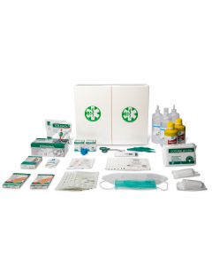 Armadietto in plastica colore bianco. Dotato di 2 ante e 2 ripiani interni. Dimensioni: 45x37,5x13cm. Contenuto: kit allegato 1 + termometro + sfigmomanometro.
