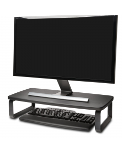 Il sistema SmartFit® consente di regolare l'altezza del monitor (da minimo 65 a massimo 140mm) a seconda del comfort personale (3 impostazioni verticali senza l'ausilio di alcuno strumento). La base consente di posizionare il monitor per ridurre l'affatic