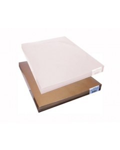Carta da pacchi in fogli. Grammtura: 100gr/mq. Dimensione fogli: 100x150cm. Colore bianco.