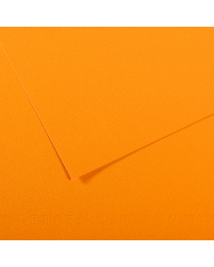Carta colorata artistica con cotone, colorata in massa e in superficie e sensuale al tatto. Perfetta per tutte le tecniche delle belle arti. Un lato a nido d'ape e un lato liscio. Facili cancellature.
