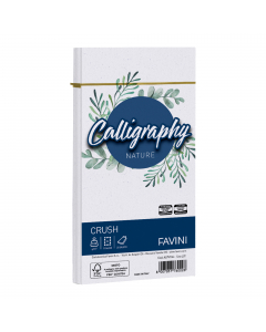 Busta con strip, apertura lato corto, da 120 grammi in cartoncino ecologico prodotto e brevettato da Favini utilizzando fino al 15% di residui della lavorazione agro-industriale di olive, nocciole e mandorle. 
Superficie delicata al tatto. Ideale per ogni