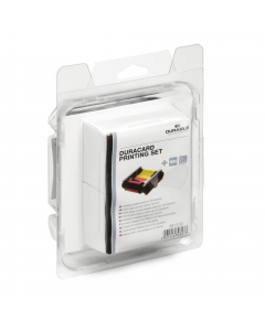 Kit inclusivo di nastro di stampa a quattro colori YMCKO dotato di un extra strato trasparente di protezione adatto alla personalizzazione di 100 tessere di plastica in qualità fotografica e 100 tessere con spessore di 0,76 mm. Il blocco nastro è dotato d