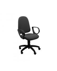 Sedia operativa girevole con base in nylon nero Ø 60cm. Struttura in acciaio nero e ruote in nylon Ø5cm. Imbottitura del sedile e dello schienale in spugna e PPL, rivestimento in acrilico. Braccioli inclusi. Elevazione a gas. Meccanismo a contatto permane