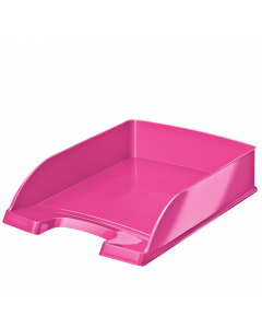 Vaschetta Plus Wow in robusto polistirene, sovrapponibile in verticale o a sbalzo. Contiene documenti fi no al formato 22x30cm. Dimensioni: 25,5x35,7x7cm.
