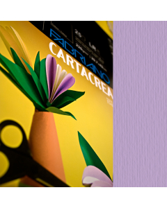 Cartoncino colorato prodotto con il 100% di cellulosa E.C.F. certificata FSC, conforme alla normativa ISO 9706 "Long Life". Per le sue caratteristiche e per le due superfici liscia e ruvida, è adatto per costruzioni, collage e lavori creativi.