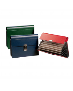 Portadocumenti a soffietto per portacambiali a 8 scomparti. 
Copertina rivestita in dermoide con interno a soffietto in tela rinforzata. 
Divisori in cartoncino. 
Chiusura con meccanismo. 
Colori assortiti: blu, rosso, verde.
Formato utile 33x23cm.