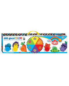Maxi valigetta con 8 barattoli da 100gr (giallo, rosso, ciano, arancione, viola, verde, bianco e nero). 1 maxi tovaglia gioco 60x60cm, 1 mattarello, 1 coltellino, 1 ruzzola, libricino con la teoria del colore, 1 set da 3 lenti colorate, 1 set da 3 ruote c