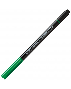 Pennarello a due punte di ottima qualità. Punta fine per disegni di precisione, contorni e dettagli. La punta pennello permette invece una pennellata piatta, morbida e pulita. Colori a base acqua perfettamente acquerellabili.
