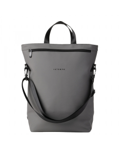 Borsa zainabile realizzata con materiale gommato resistente all'acqua e idrorepellente. Dotata di grande vano centrale e tasca frontale con zip. Chiusura superiore con zip. Tracolla removibile e tracolle zaino nascoste.