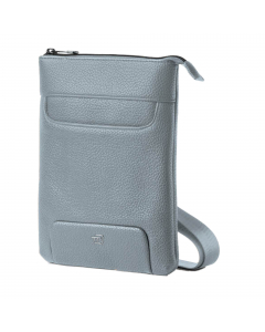 City bag piccola a tracolla. Vano interno porta mini tablet,  tasca esterna porta chiavi, tasca porta oggetti. Dotato di tracolla regolabile a nastro.