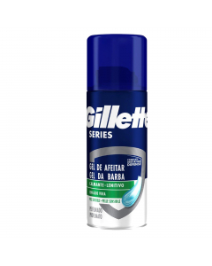 Gel da barba pelli sensibili - formula leggermente profumata a base di aloe offre una rasatura incredibilmente profonda e delicata.