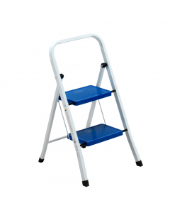 Sgabello in acciaio a due gradini antisdrucciolo puntali antiscivolo. Consigliato per uso domestico e bricolage.Portata massima 150 kg. Dimensioni da chiuso 465x50xh900mm Dimensioni da aperto  465x550xh815mm Peso  4,04kg .Articolo destinato ad esclusivo u
