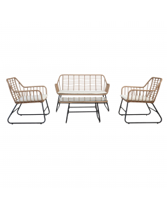 Set da 4 pezzi (2 poltrone+ 1 divano + 1 tavolo). Struttura in acciaio verniciato nero. Seduta e schienale in polyrattan color naturale. Poltrone e divano dotati di cuscini color bianco, altezza cuscino 5cm, sfoderabile con zip. Tavolo rettangolare con to