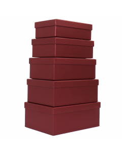 Robuste e colorate scatole in cartone spessore 2mm. Rivestite in carta da 170gr/m2 stampata in offset e incollata a caldo. Il set è composto da 5 scatole, una per ogni misura: 14x21x6cm, 16x23x7cm, 17x24x8cm, 18,5x25x5x9cm, 20x27x10cm.