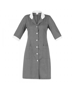 Camice ortensia 65%POL e 35%COT. Chiusura centrale con bottoni, 2 tasche laterali. Ideale per il settore cleaning. Taglie disponibili: da XS - 4XL. Slim fit.