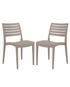 Sedia in polipropilene impilabile. Dimensioni: H80xL49xP51cm. Altezza seduta 43cm.