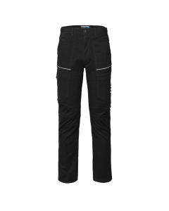 Pantalone da lavoro multitasca e invernale in cotone twill elasticizzato, con elastici laterali e passanti in vita, chiusura con zip e bottone. Tasca laterale porta metro sulla gamba sinistra e tasca laterale chiusa con aletta e velcro su gamba destra. Tr
