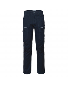 Pantalone da lavoro multitasca e invernale in cotone twill elasticizzato, con elastici laterali e passanti in vita, chiusura con zip e bottone. Tasca laterale porta metro sulla gamba sinistra e tasca laterale chiusa con aletta e velcro su gamba destra. Tr