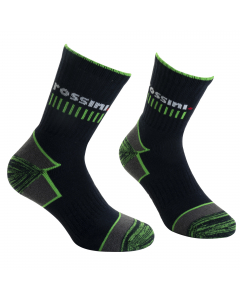Calza da tennis realizzata con cotone rigenerato certificato GRS, ergonomica con fascia elastica plantare per una maggiore aderenza e comfort, design con canali di ventilazione per il massimo della traspirabilità, punta e tallone rinforzati con cucitura p