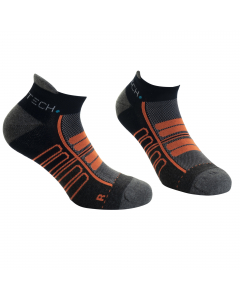 Calza fantasmino ideale nei mesi più caldi con tecnologia Coolmax che favorisce l’espulsione del sudore verso l’esterno mantenendo il piede sempre fresco e asciutto, calzata differenziata con punta ergonomica (sx e dx) per una massima vestibilità. Il como