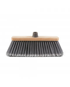 Scopa per esterni con coccia in legno. Ideale per cortili, piazzali, terrazze ecc. Composta da assicella in legno (faggio crudo) con boccola in polipropilene omopolimero. Scopa in PVC miscelato/ondulato a mezzo filo zincato. Adatta con manico in metallo 0