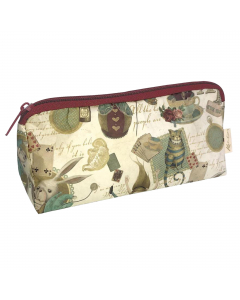 Astuccio con zip. Collezione realizzata utilizzando carta lavabile a mano, ottenendo prodotti che durano nel tempo e a prova di macchia. Carta da 100gr. Dimensioni: 19,5x8x6cm.