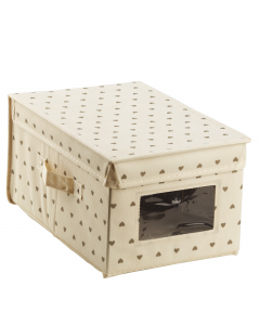 Scatola King Box in TNT con finestra. Adatta per riporre indumenti. Colore panna con fantasia a cuori. Dimensioni:24x36x19h cm