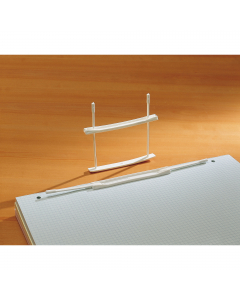 Pressini in plastica con aghi. Rilegatura passo 80mm. Consente di rilegare e archiviare i documenti fino a 6cm di spessore. Confezione da 100 pressini.