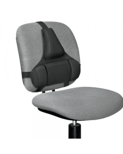 Supporto lombare con tre sezioni di cuscini ergonomici in schiuma che sostengono la schiena in modo naturale. Facilmente adattabile alla maggior parte delle sedie, alta stabilità conferita dal fissaggio a tre fibbie, sfoderabile e lavabile. Dotato di prot