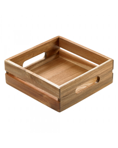 Cassetta in Acacia 20x20x7h cm. Peso netto unità 320gr. Materiale Acacia. Colore naturale. Legno di Acacia, idoneo al contatto alimentare. Lavabile a mano. Per i cibi caldi,per evitare che si alterino i sapori,si consiglia di evitare il contatto prolungat