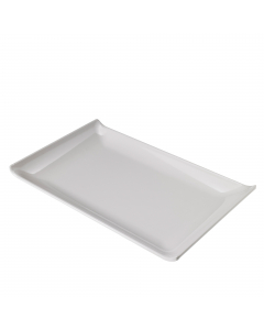 Piatto in melamina bianco, rettangolare 23 x14x2.6 hcm Peso netto 241gr. Colore Bianco.  100% Melamina, prodotto idoneo al contatto con tutti i tipi di alimenti (T max70°C). Articolo lavabile in lavastoviglie; Da non utilizzare con utensili taglienti. Pro