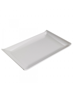 Piatto in melamina bianco, rettangolare 28,6x18x2,8hcm Peso netto 368gr. Colore Bianco.  100% Melamina, prodotto idoneo al contatto con tutti i tipi di alimenti (T max70°C). Articolo lavabile in lavastoviglie; Da non utilizzare con utensili taglienti. Pro